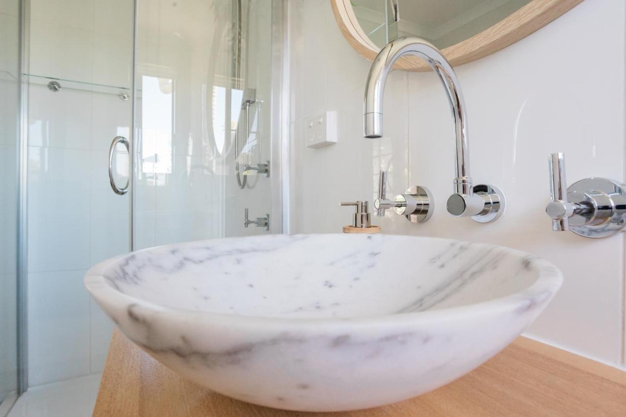 Studio 26: Central, Hampton'S Poolside Hideaway Coffs Harbour Bagian luar foto